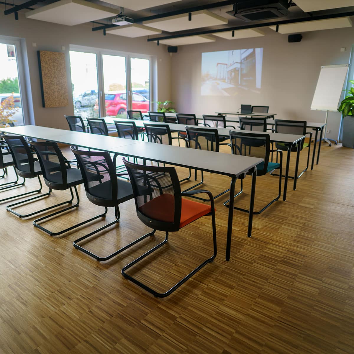Colab7 Klassenzimmer Parlamentarische Bestuhlung